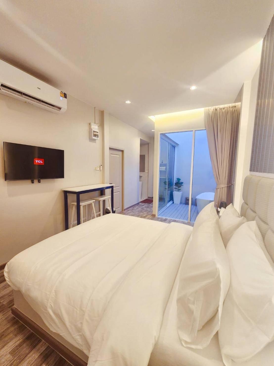Skyline Resort Ban Khlong Lat Bua Khao Eksteriør bilde