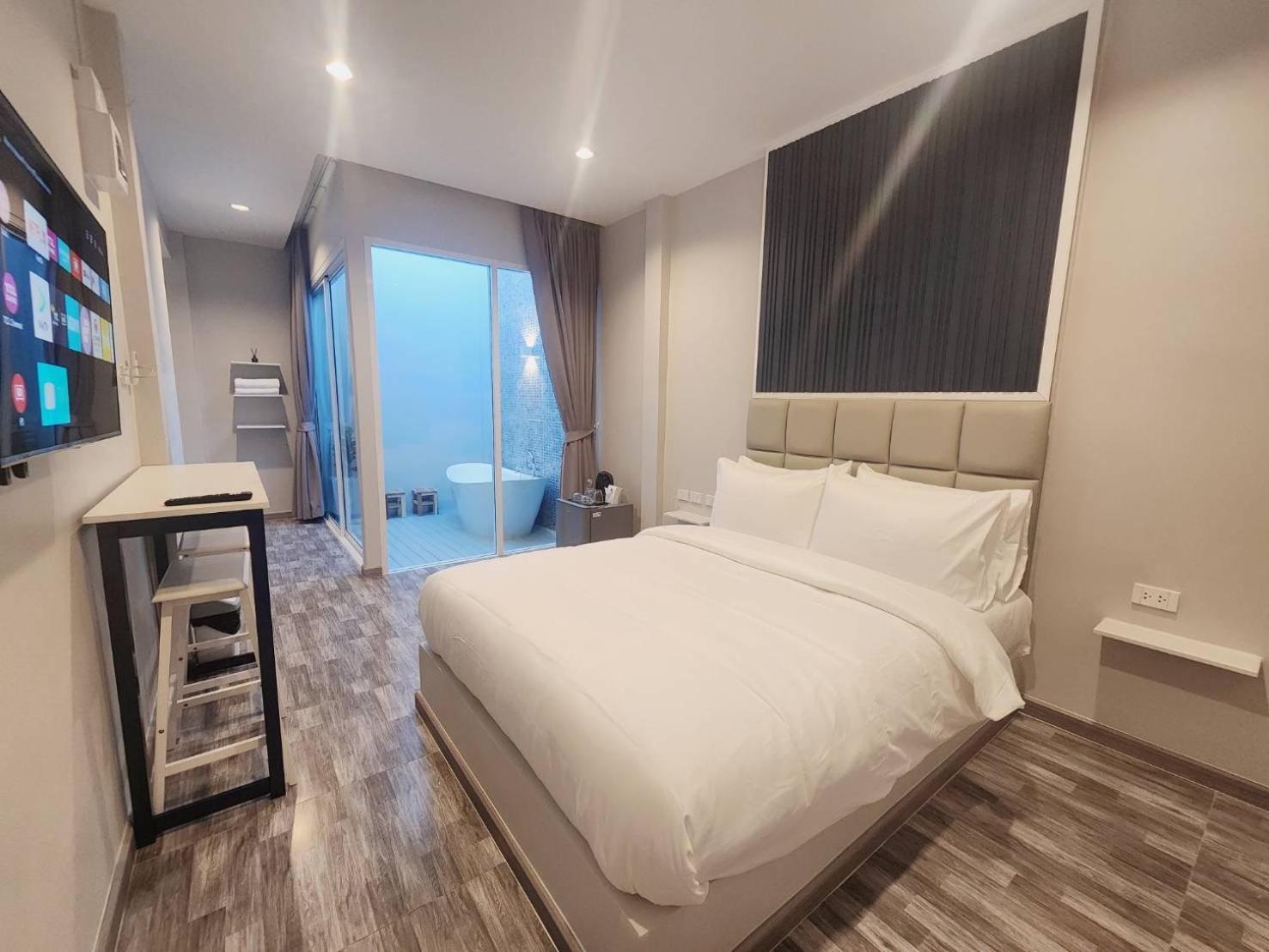 Skyline Resort Ban Khlong Lat Bua Khao Eksteriør bilde
