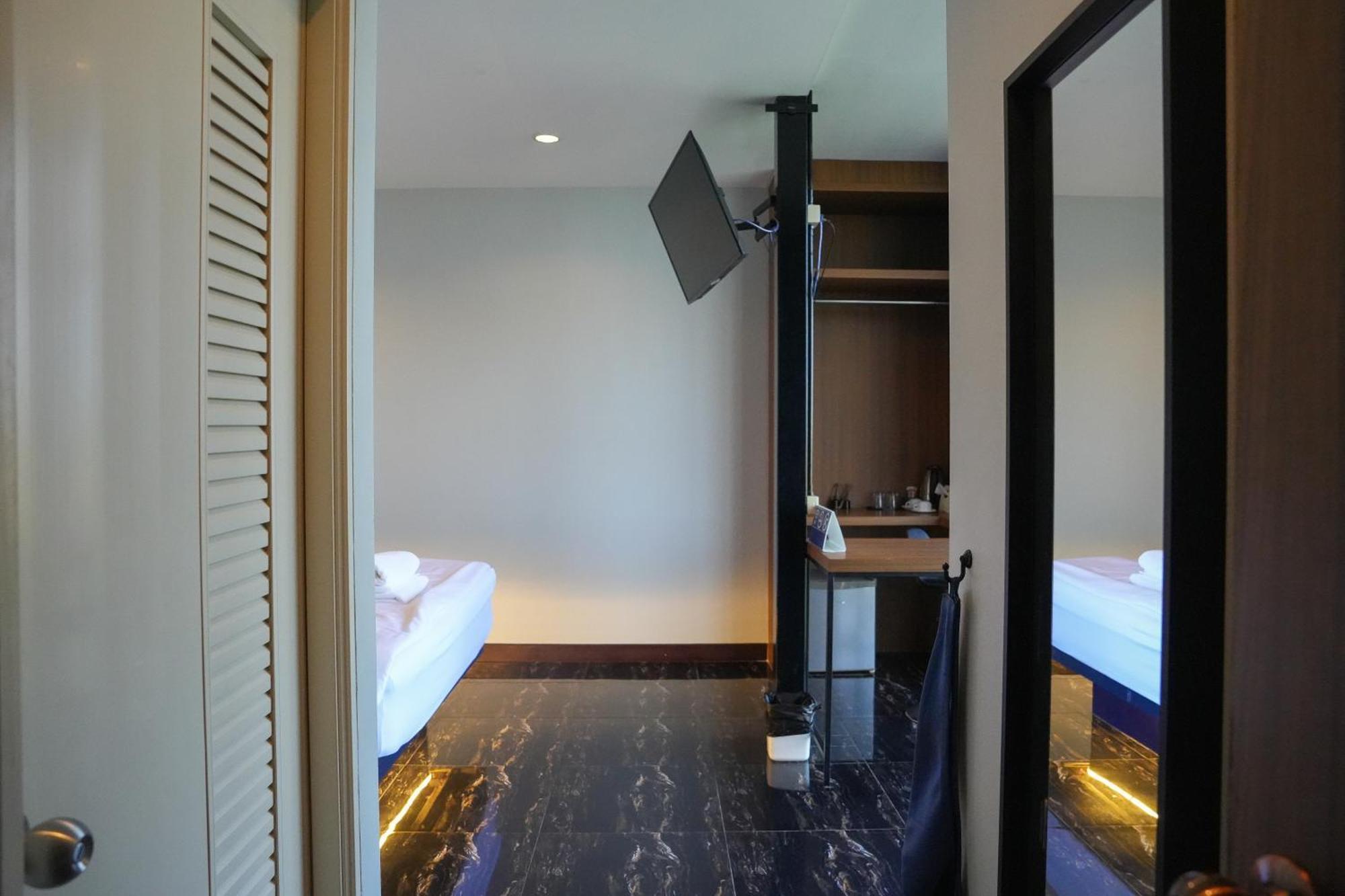Skyline Resort Ban Khlong Lat Bua Khao Eksteriør bilde
