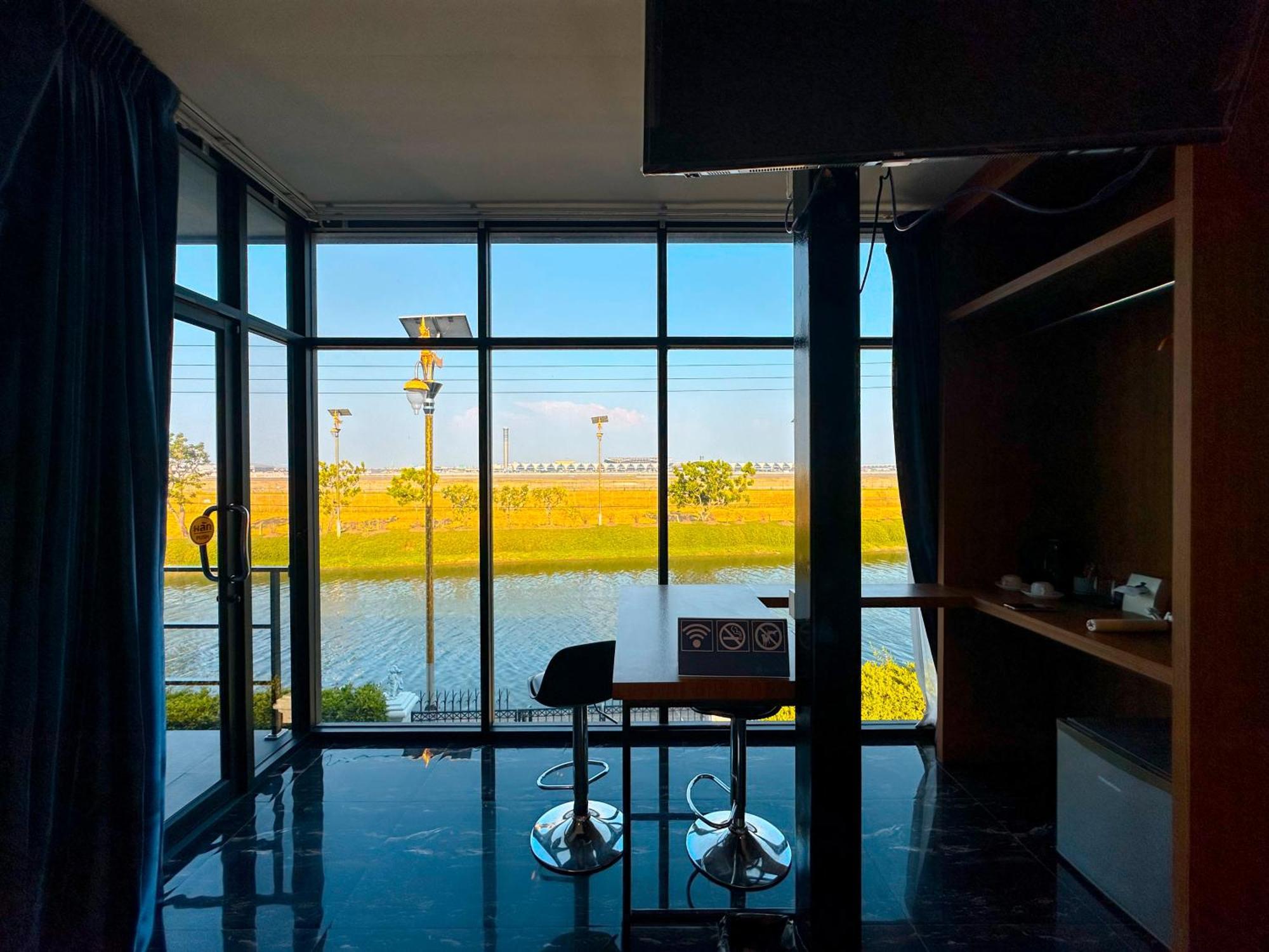 Skyline Resort Ban Khlong Lat Bua Khao Eksteriør bilde